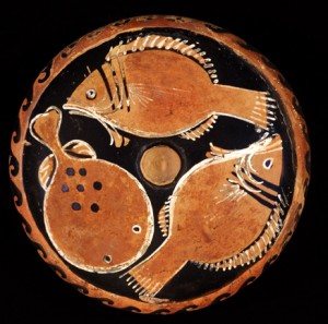 Fischteller, Mitte des 4. Jhs. v. Chr., UMJ, Archäologie & Münzkabinett, M. Wimler