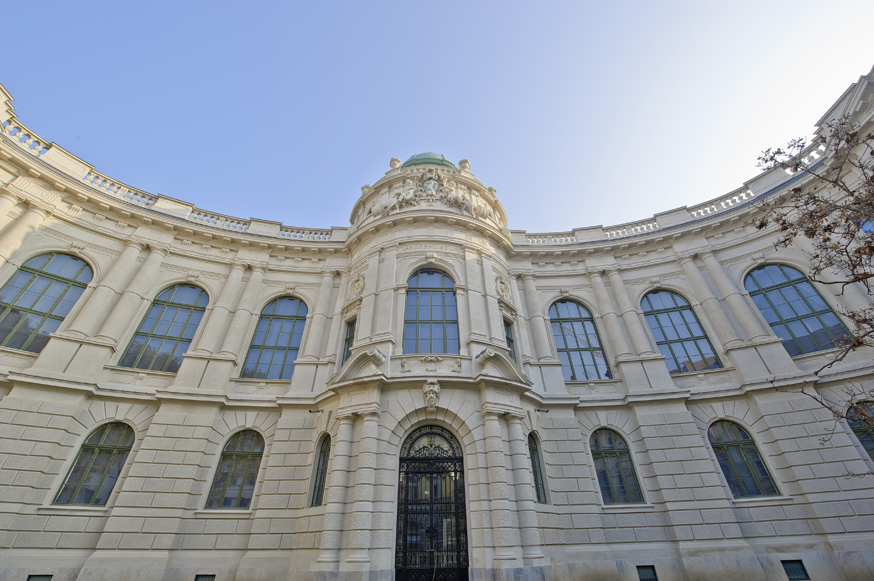 Im Museumsgebäude 'Neutorgasse' war die Kulturhistorische Sammlung anfangs zu Hause. Heute ist das Gebäude Teil des Joanneumsviertels und beheimatet die Neue Galerie Graz. Foto: N. Lackner