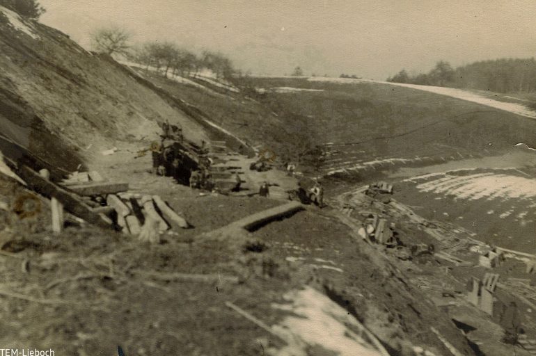 unbekannter Fotograf, Unglück beim Bau der Gleichenberger Bahn, 1927, TEM Lieboch