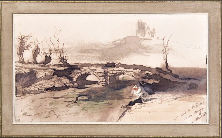 Victor Hugo, "Brücke und Burg Salm", 1862/63, Feder, braune Tinte, braun laviert, mit roter Wasserfarbe gehöht auf Papier 13,5 x 25 cm Musée du Louvre, Paris Foto: bpk / RMN - Grand Palais / Harry Bréjat