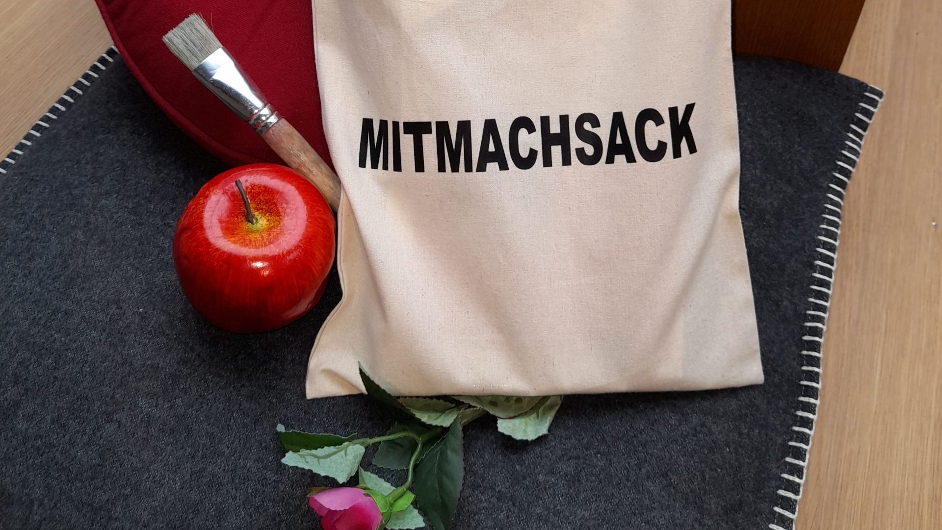 Ein Mitmachsack inklusive Inhalt