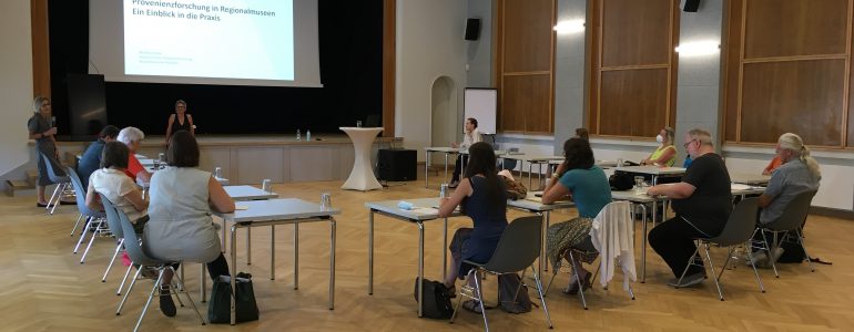 Vortrag zu Provenienzforschung von Monika Löscher, Foto: UMJ/ E. Schlögl