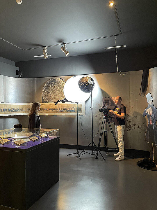 Dreharbeiten für "Wer bist du: Steiermark?" im Museumscenter/Kunsthalle Leoben