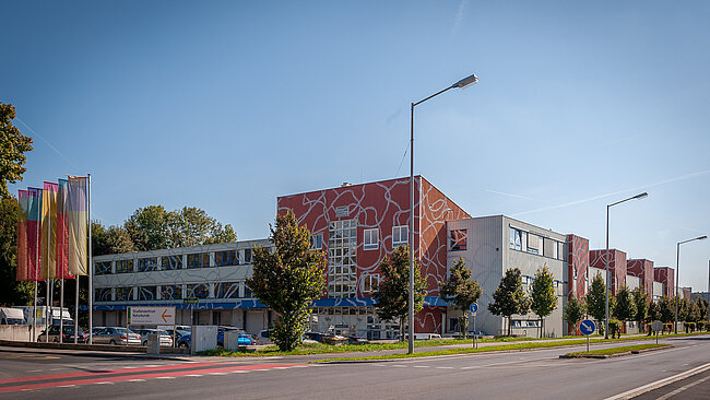Blick auf Gebäude des Studienzentrums Naturkunde in Graz-Andritz