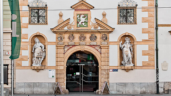 [Translate to English:] Fassade Landeszeughaus