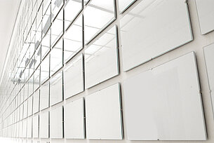 New ways of exhibiting mass-produced pictures