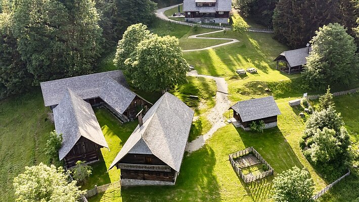 Der Kluppeneggerhof von oben