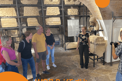 Dreharbeiten für "Wer bist du: Steiermark?" im Tempelmuseum Frauenberg, Leibnitz