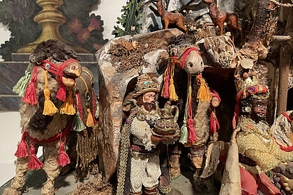 Dreharbeiten für "Wer bist du: Steiermark?" im Krippenmuseum, Eisenerz 