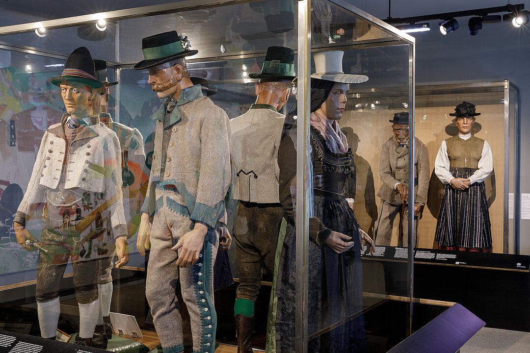 Ansicht Trachtensaal Volkskundemuseum
