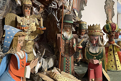 Dreharbeiten für "Wer bist du: Steiermark?" im Krippenmuseum, Eisenerz 