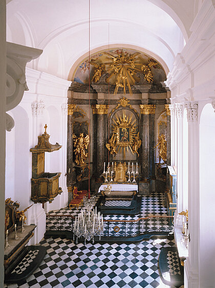 Ansicht der Schlosskirche im Schloss Eggenberg.