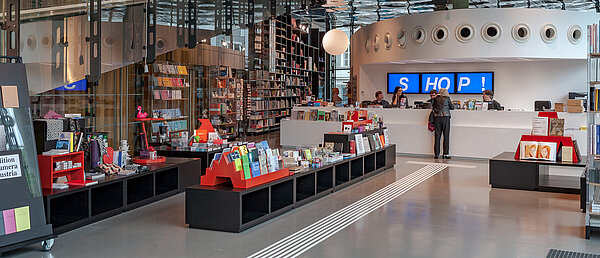 Weihnachtliche Geschenksideen im Kunsthaus Shop