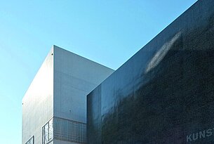 Communicating architecture