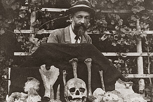 Skelett aus der Josefinenhöhle