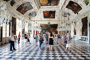 Guided tours through the State Rooms in Schloss Eggenberg
