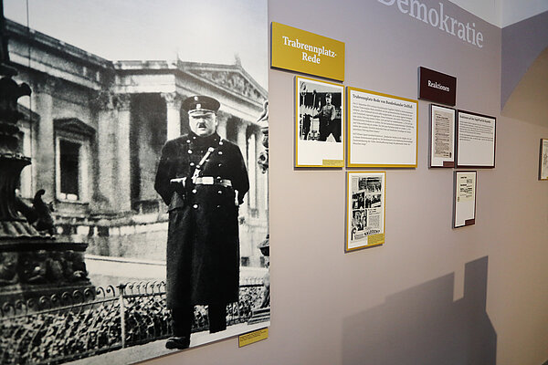 Ausstellungsansicht „1934. Preis und Wert der Demokratie“