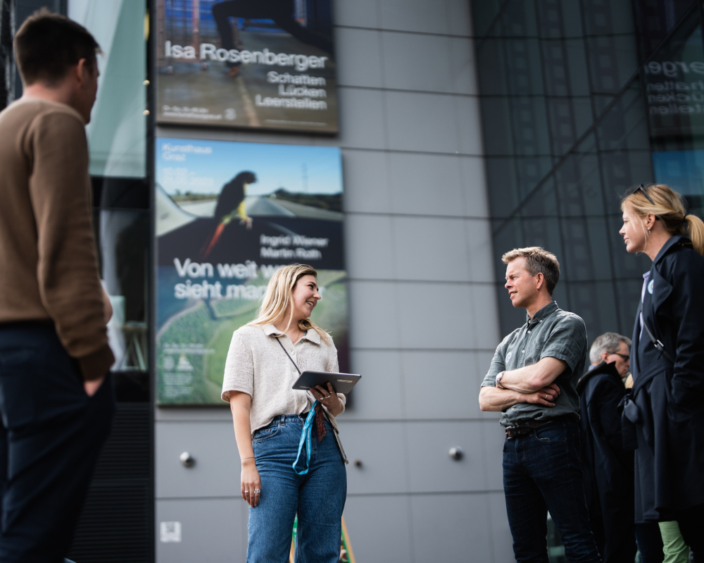 Ticket Ausstellungsrundgang "30 % Löwenzahn" und "Eva Schlegel. Falling up"