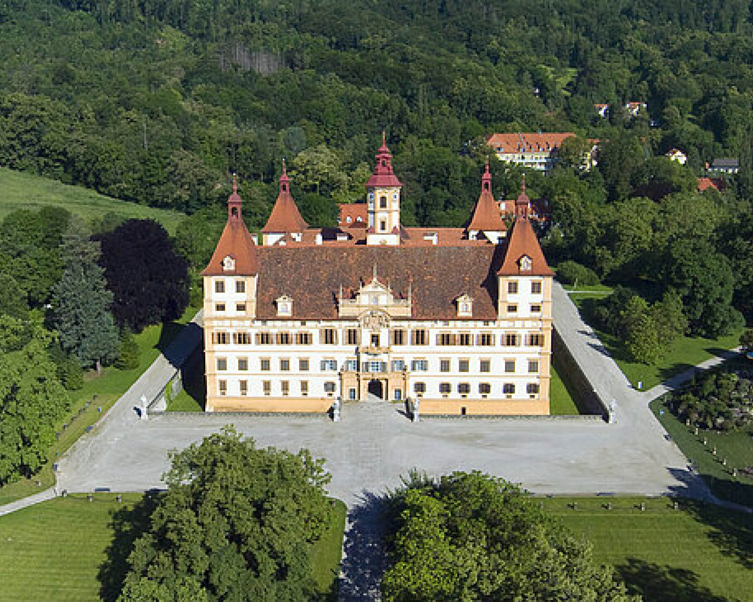 Kunstgenuss und Kulinarik in  Schloss Eggenberg 